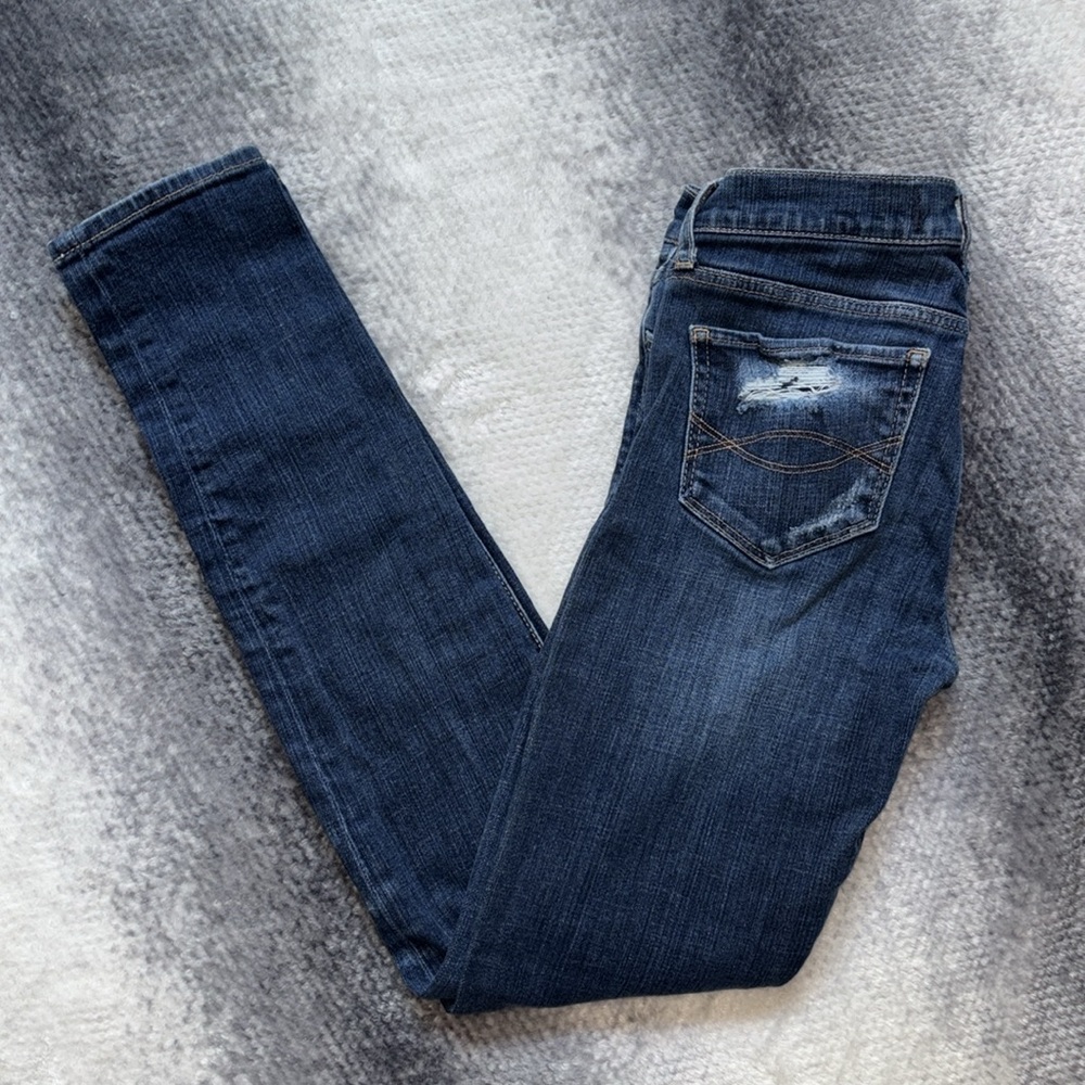 Abercrombie & Fitch Skinny Perfect Stretch Distressed Jeans Sz 2R - Picture 3 of 4